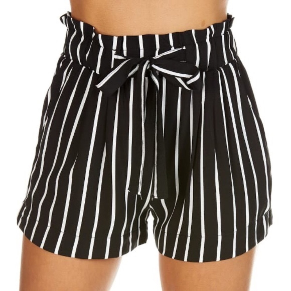 NWT Forever 21 Shorts with tie